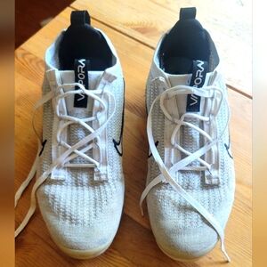 Mens white Nike Airmax flyknit sz 10